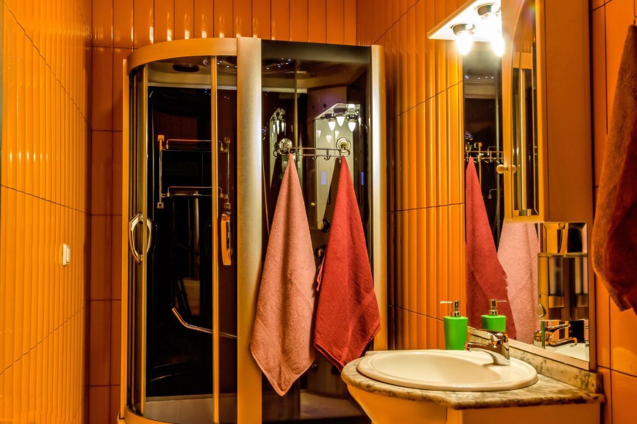 Hotel Sem Zaporizhia Dış mekan fotoğraf