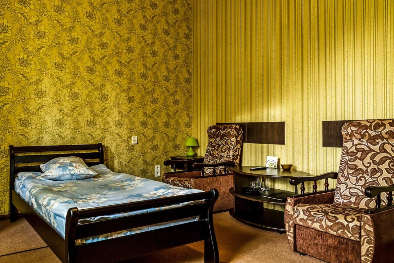 Hotel Sem Zaporizhia Dış mekan fotoğraf